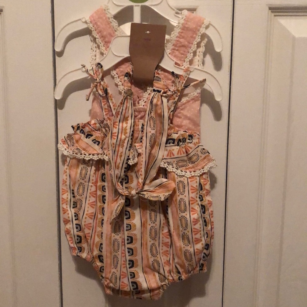 Two pack summer baby rompers for 3 months- new with tags!